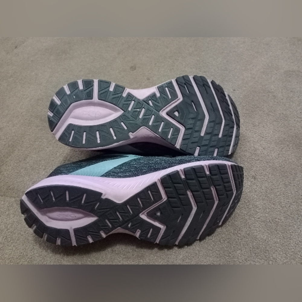 Brooks Launch 7 Size 8 - image 6